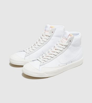 Botasky Nike Blazer Mid Premium Vintage Suede Blazer Mid Premium Vintage Suede - Panske Topanky Biel
